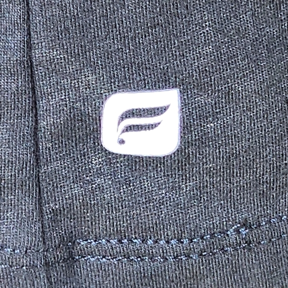 Fabletics Women's McKinney Sleeveless Top, Black/Silver Tee, Size Small,… - Picture 9 of 12